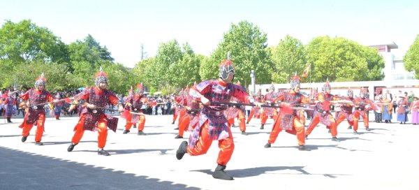 宏益配资 泰州首部以岳飞为主题的大型实景剧《思岳》首场上演